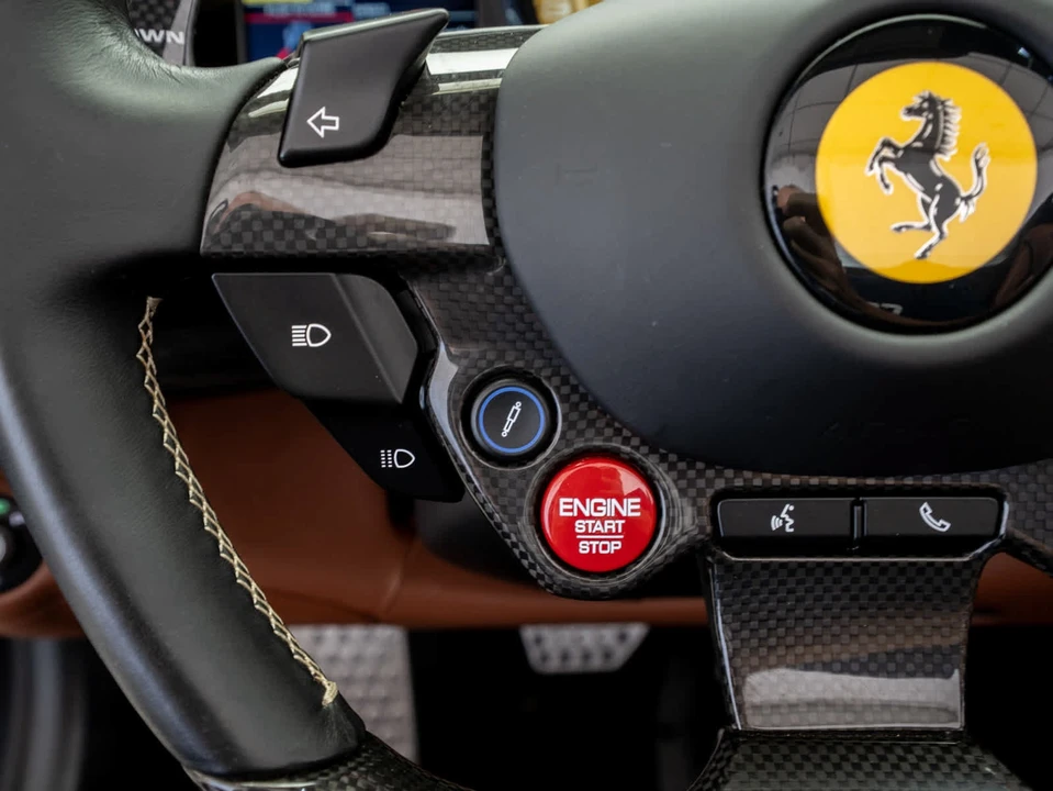 2022 Ferrari 812 GTS - Image 26 of 31