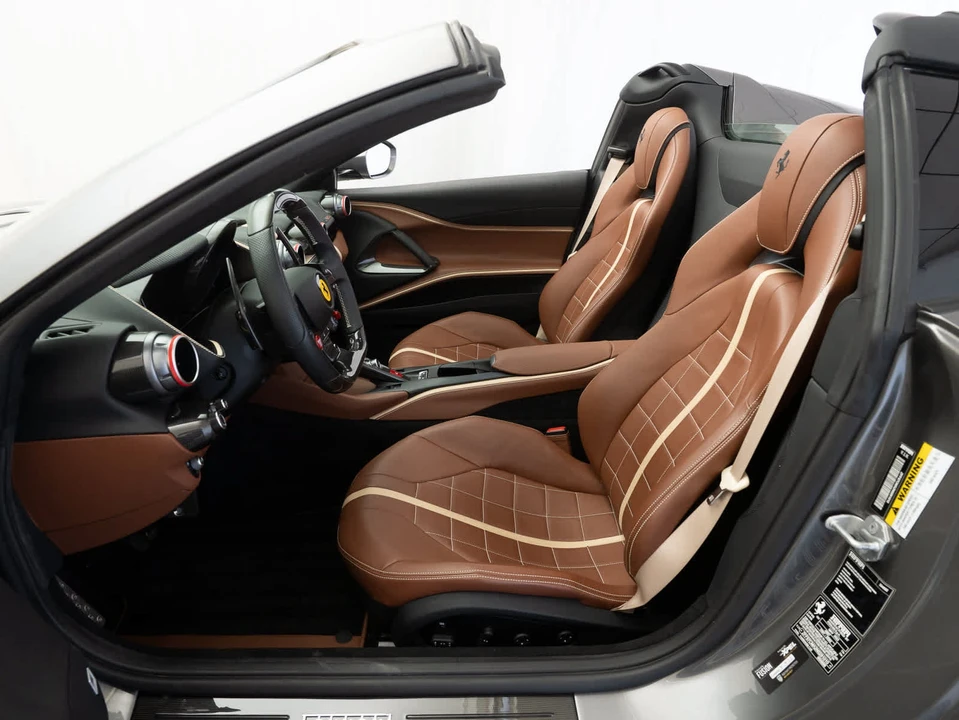 2022 Ferrari 812 GTS - Image 9 of 31