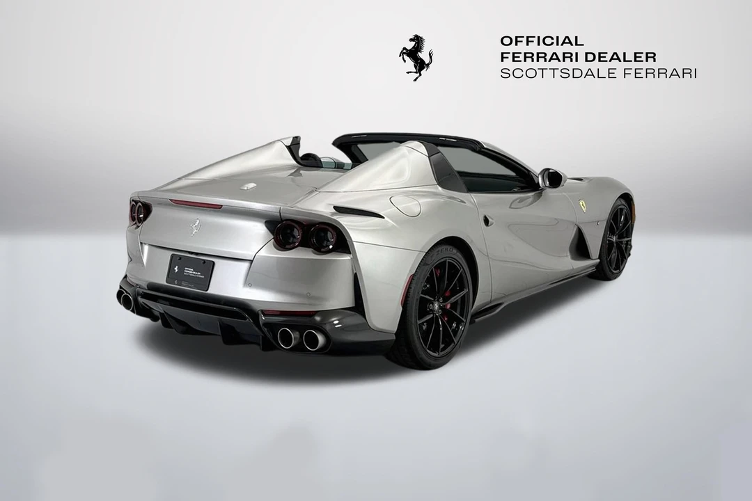 2022 Ferrari 812 GTS - Image 5 of 31