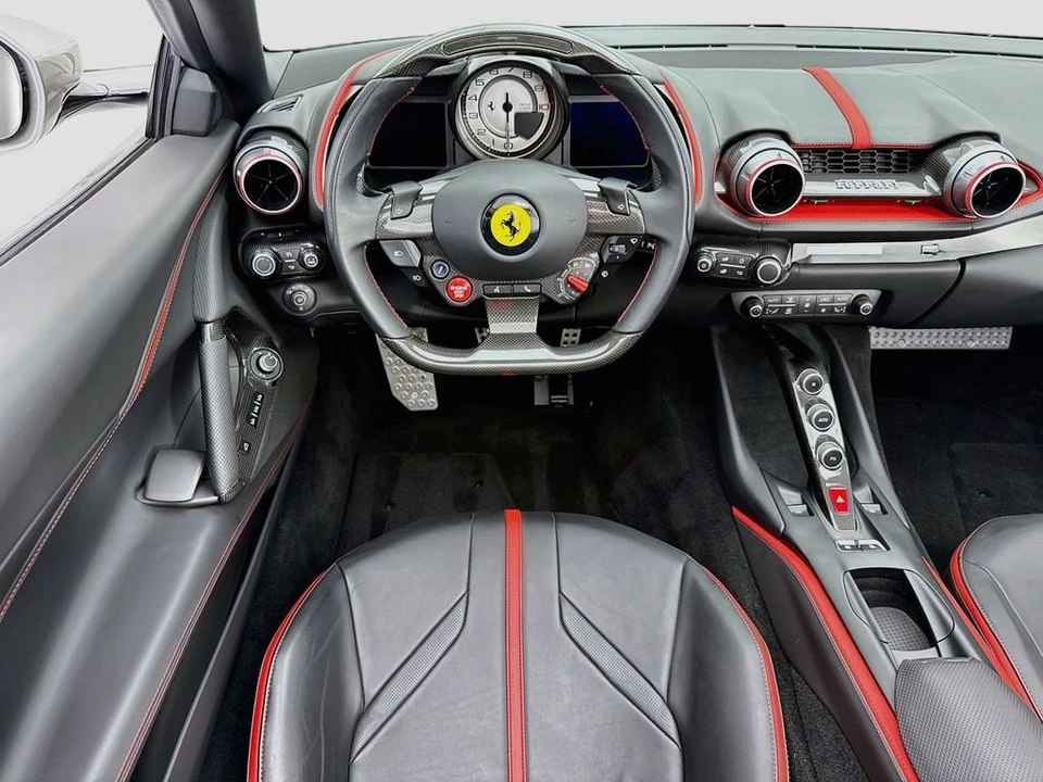 2022 Ferrari 812 GTS - Image 19 of 31