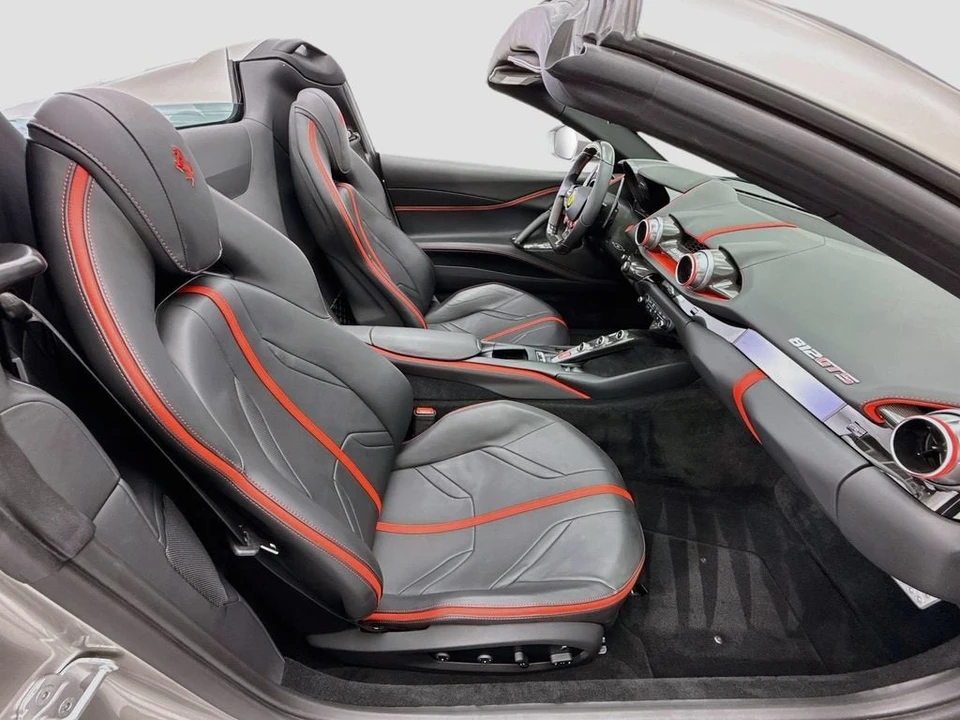 2022 Ferrari 812 GTS - Image 27 of 31