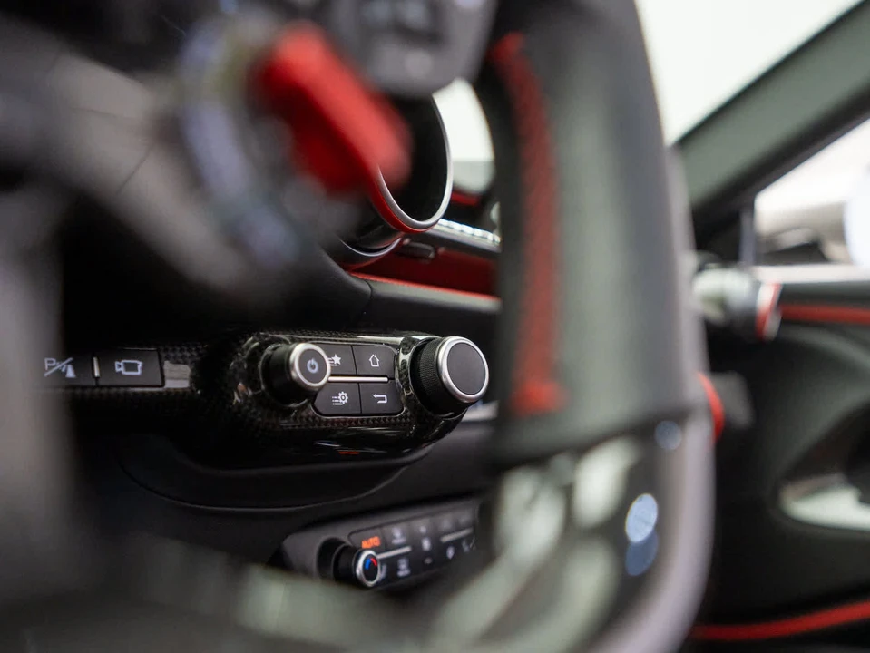 2022 Ferrari 812 GTS - Image 25 of 31