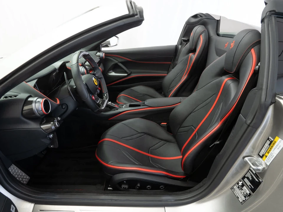 2022 Ferrari 812 GTS - Image 9 of 31