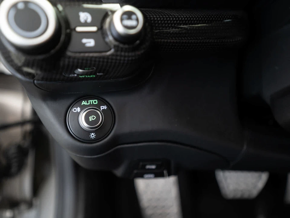 2022 Ferrari 812 GTS - Image 22 of 31