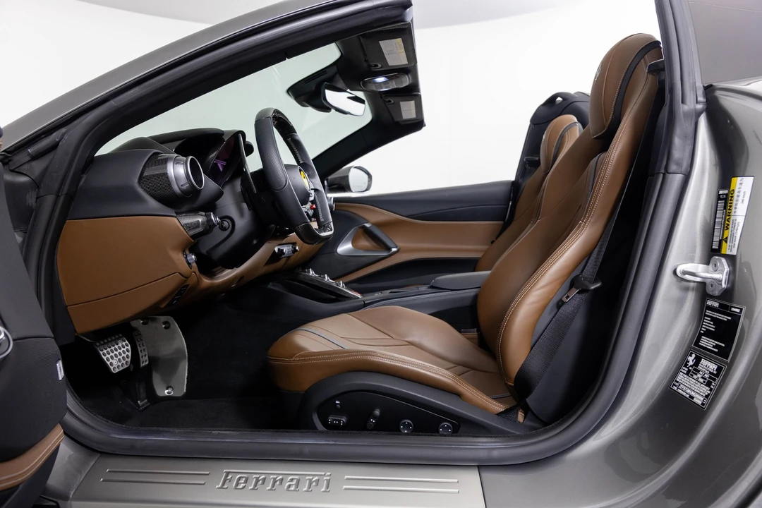 2022 Ferrari 812 GTS - Image 4 of 21