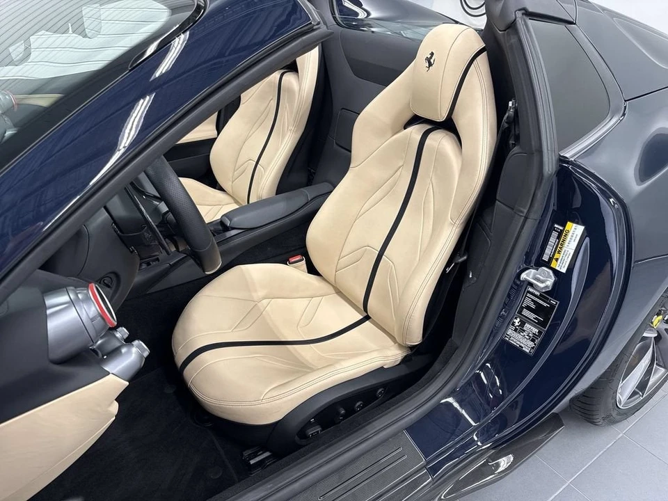 2022 Ferrari 812 GTS - Image 11 of 31