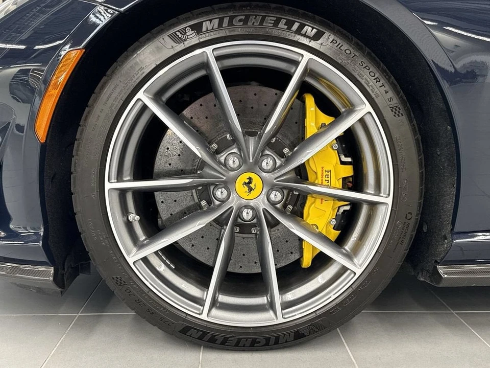 2022 Ferrari 812 GTS - Image 10 of 31