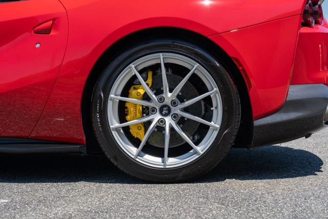 2022 Ferrari 812 GTS - Image 11 of 31