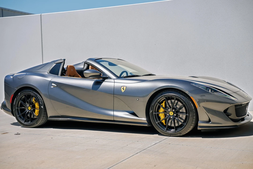2022 Ferrari 812 GTS - Image 16 of 31