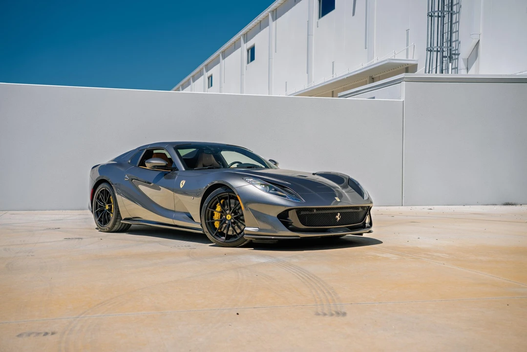 2022 Ferrari 812 GTS - Image 13 of 31