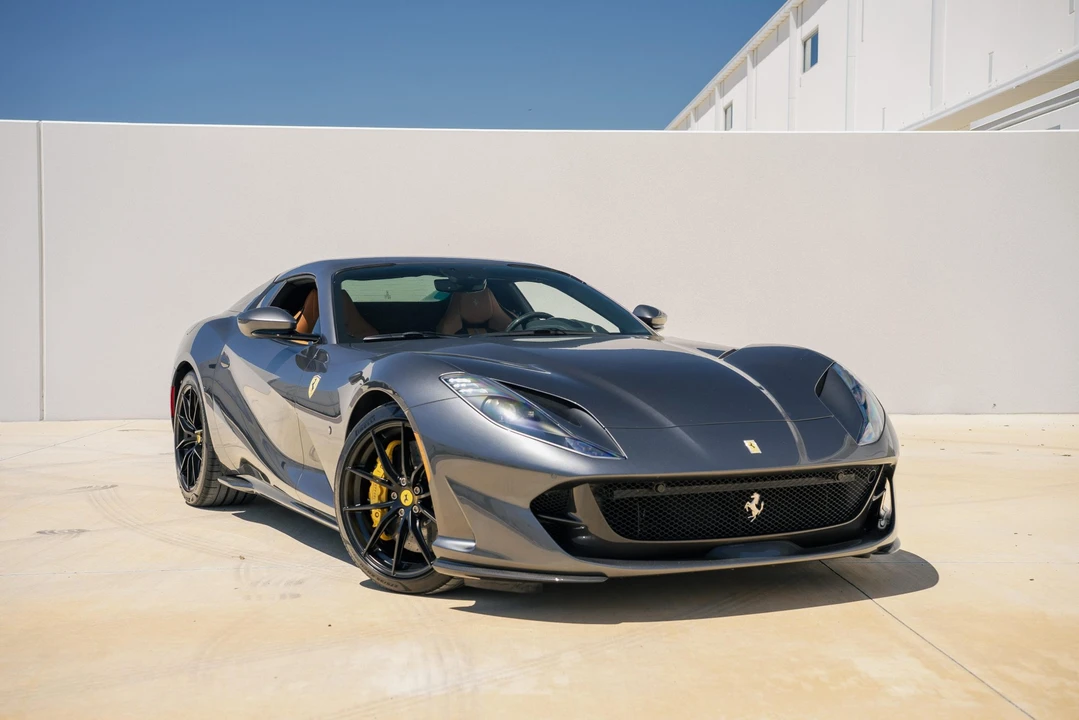 2022 Ferrari 812 GTS - Image 9 of 31