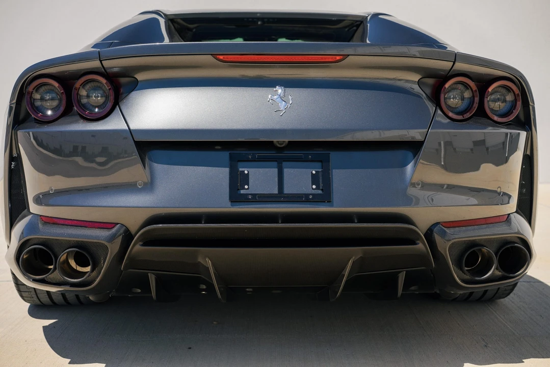 2022 Ferrari 812 GTS - Image 25 of 31
