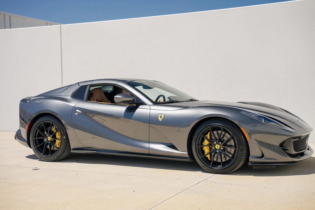 2022 Ferrari 812 GTS - Image 17 of 31