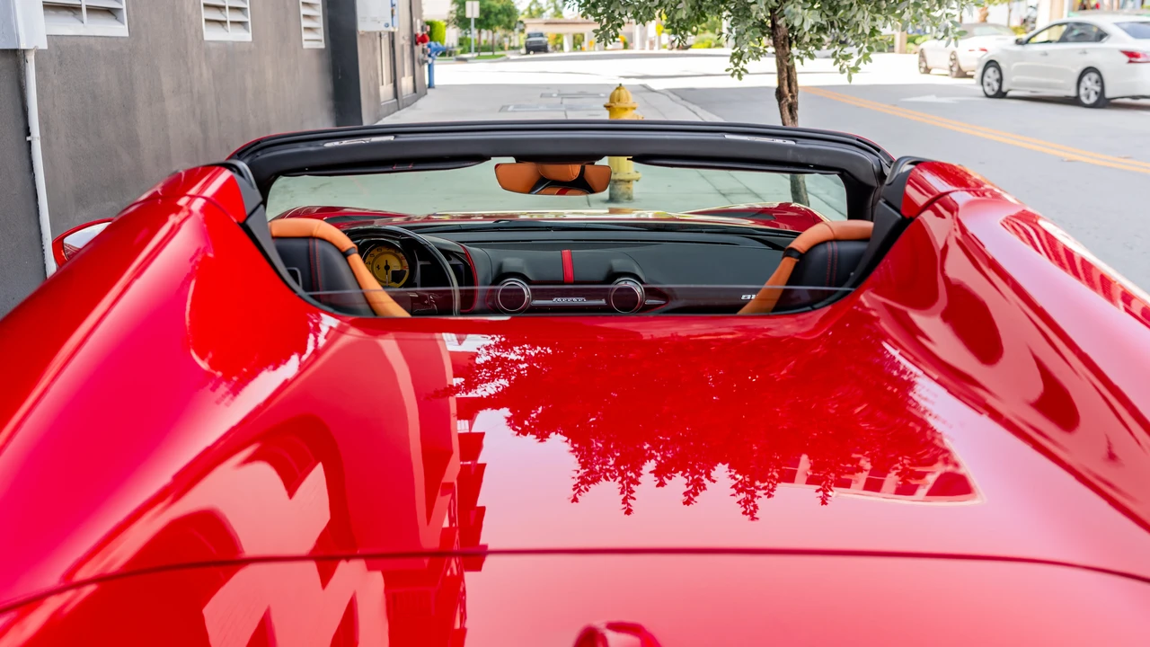 2022 Ferrari 812 GTS - Image 27 of 31