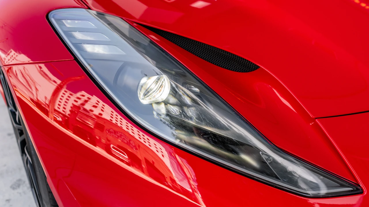2022 Ferrari 812 GTS - Image 11 of 31