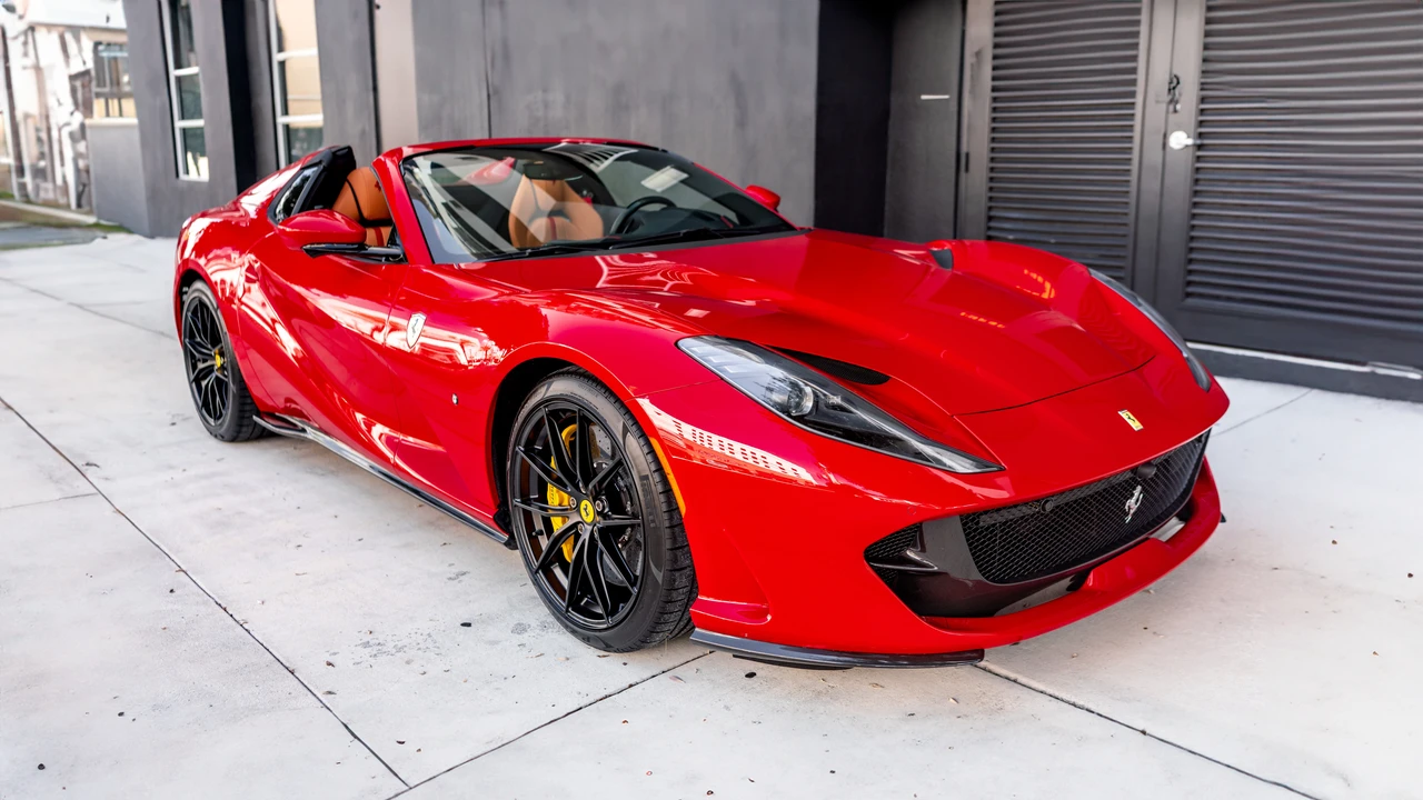 2022 Ferrari 812 GTS - Image 4 of 31