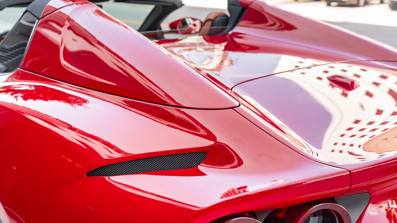 2022 Ferrari 812 GTS - Image 29 of 31