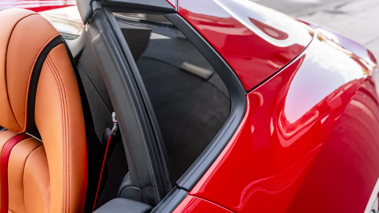 2022 Ferrari 812 GTS - Image 26 of 31