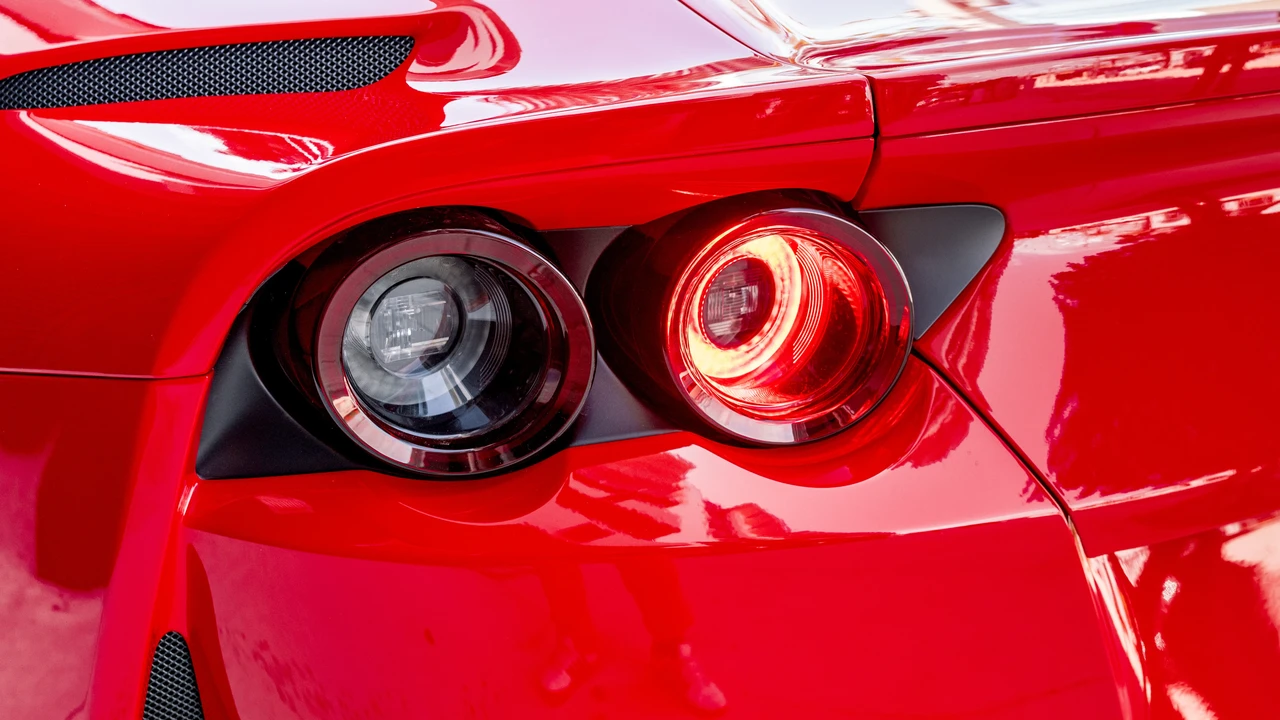 2022 Ferrari 812 GTS - Image 14 of 31