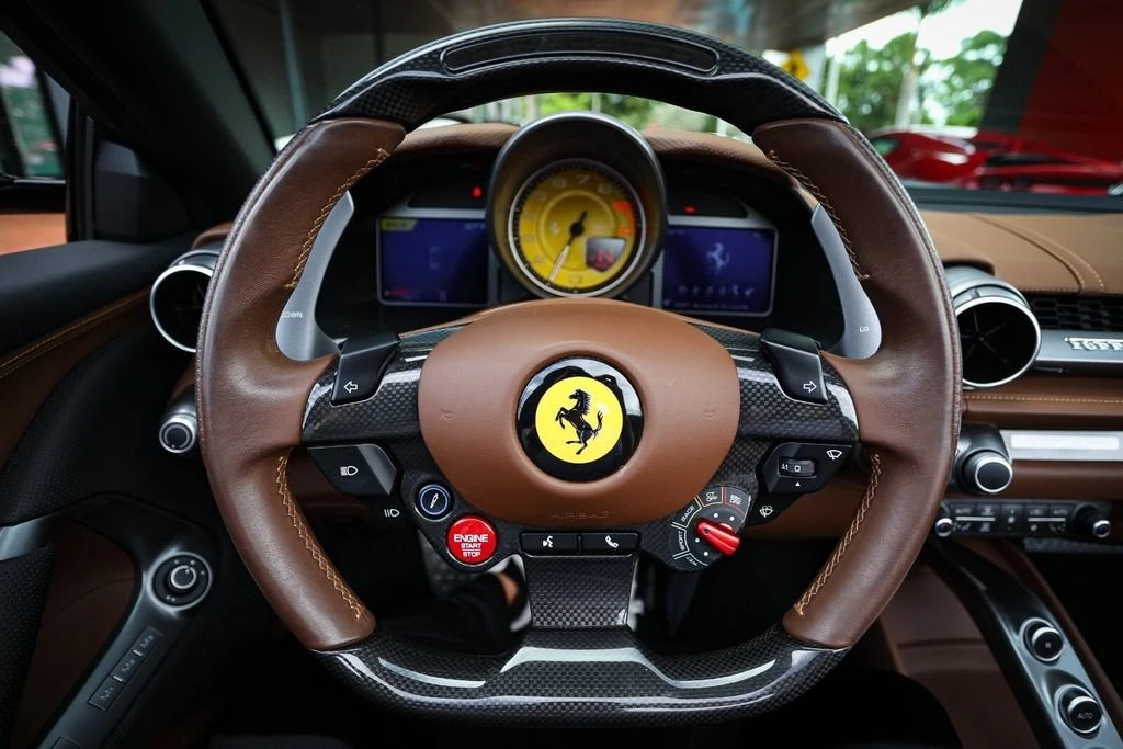 2022 Ferrari 812 GTS - Image 27 of 31