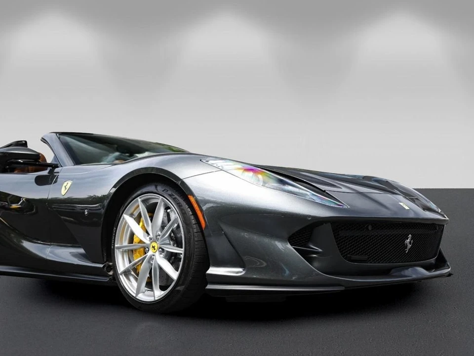 2022 Ferrari 812 GTS - Image 11 of 31