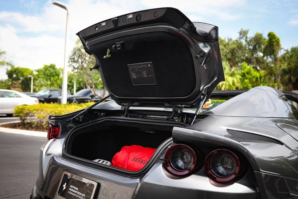 2022 Ferrari 812 GTS - Image 21 of 31