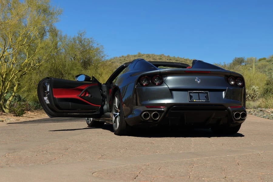 2022 Ferrari 812 GTS - Image 25 of 31
