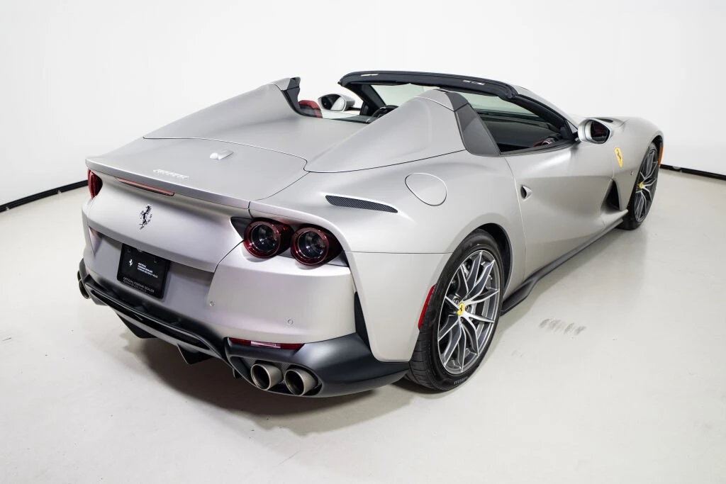 2022 Ferrari 812 GTS - Image 12 of 31
