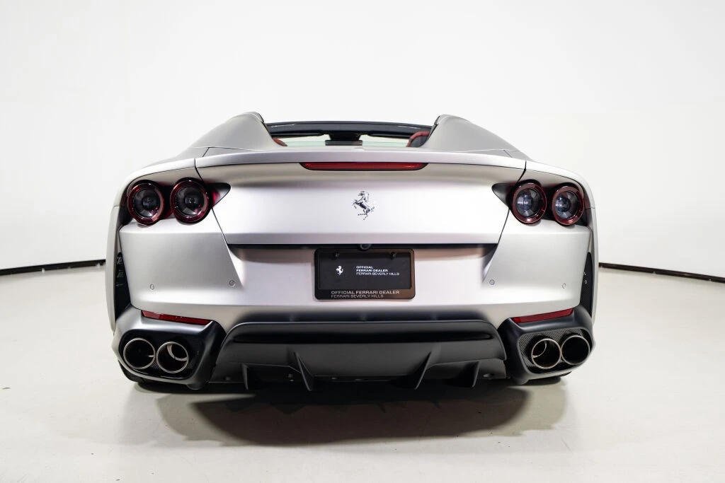 2022 Ferrari 812 GTS - Image 9 of 31