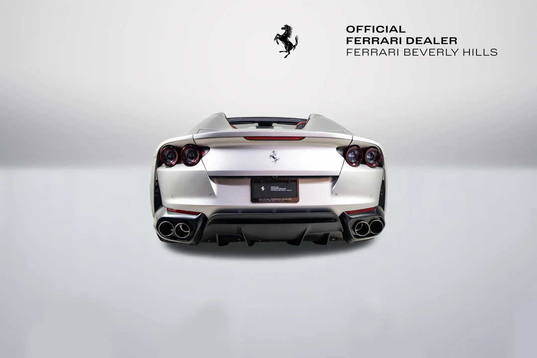 2022 Ferrari 812 GTS - Image 9 of 31