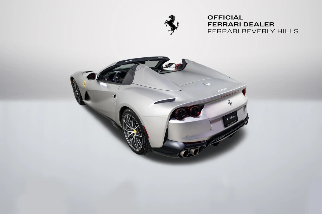 2022 Ferrari 812 GTS - Image 8 of 31