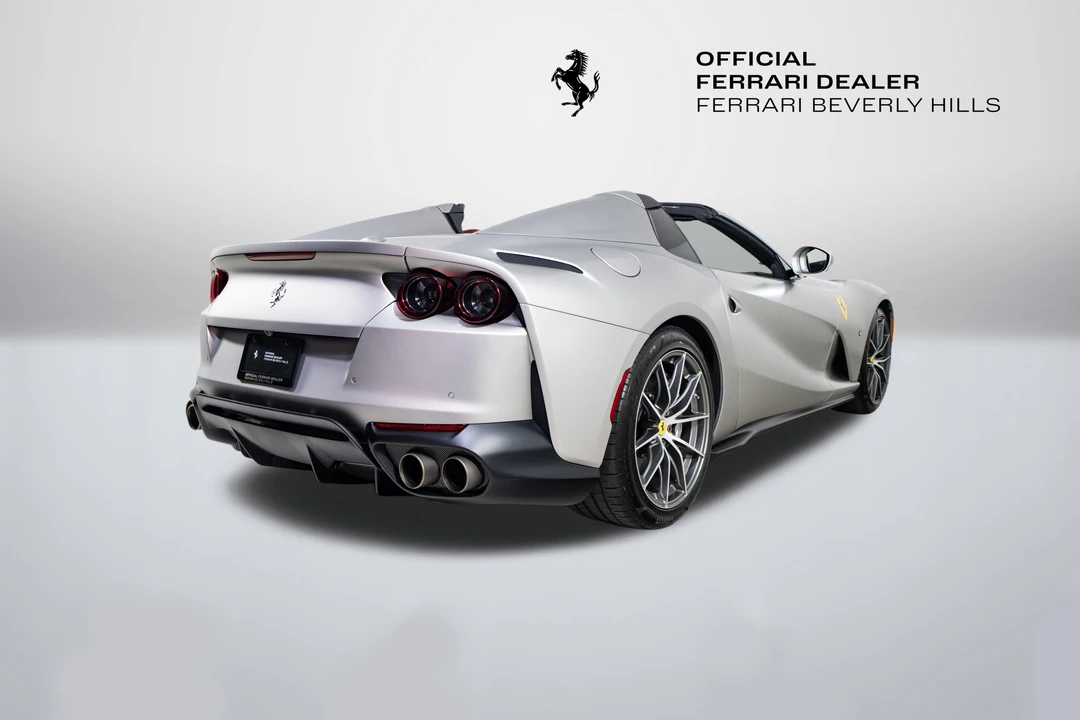 2022 Ferrari 812 GTS - Image 11 of 31