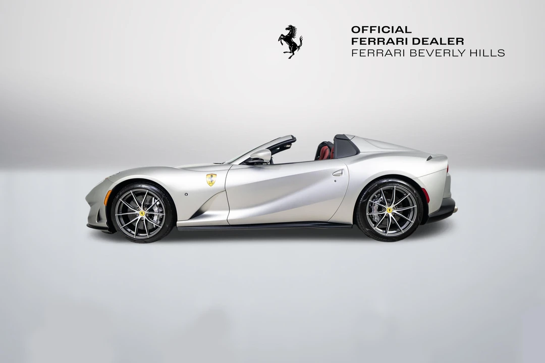 2022 Ferrari 812 GTS - Image 13 of 31