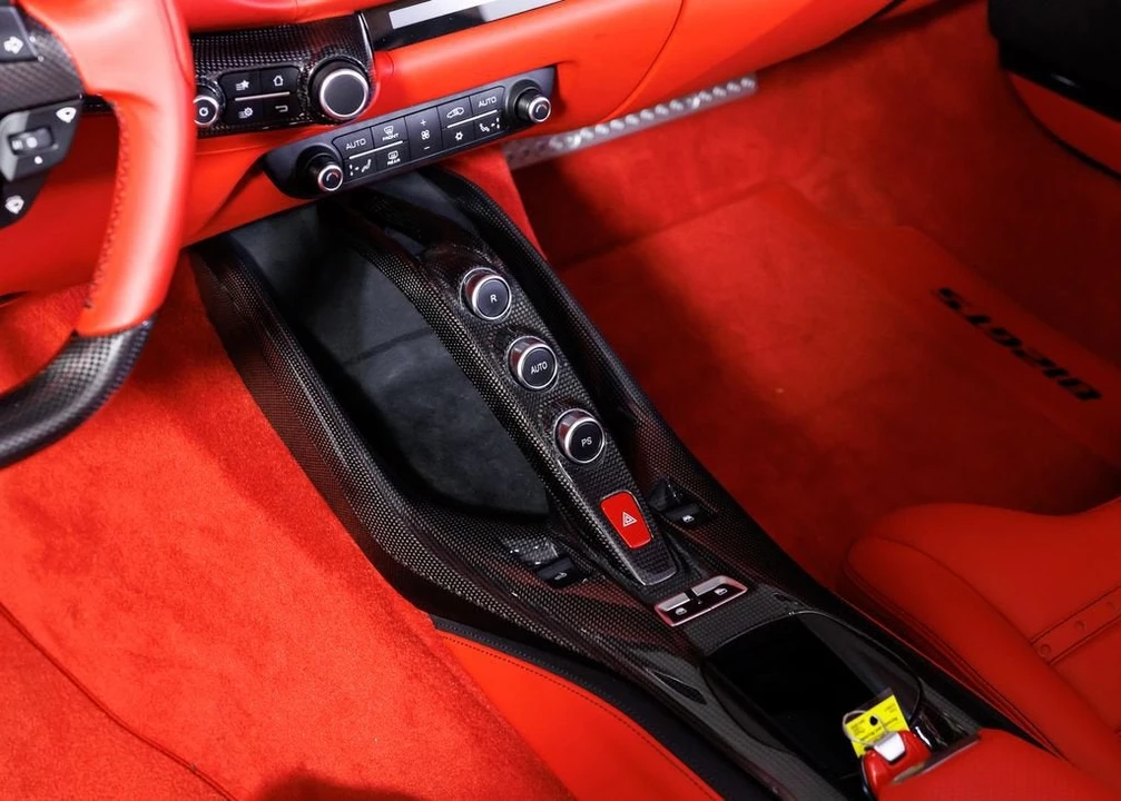 2022 Ferrari 812 GTS - Image 29 of 31