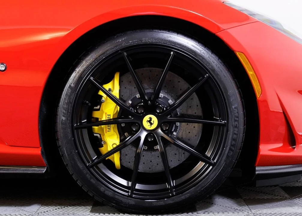 2022 Ferrari 812 GTS - Image 12 of 31