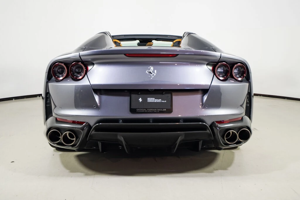 2022 Ferrari 812 GTS - Image 9 of 31