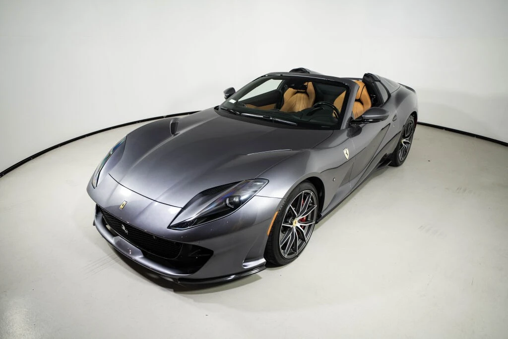 2022 Ferrari 812 GTS - Image 2 of 31