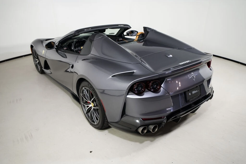2022 Ferrari 812 GTS - Image 8 of 31