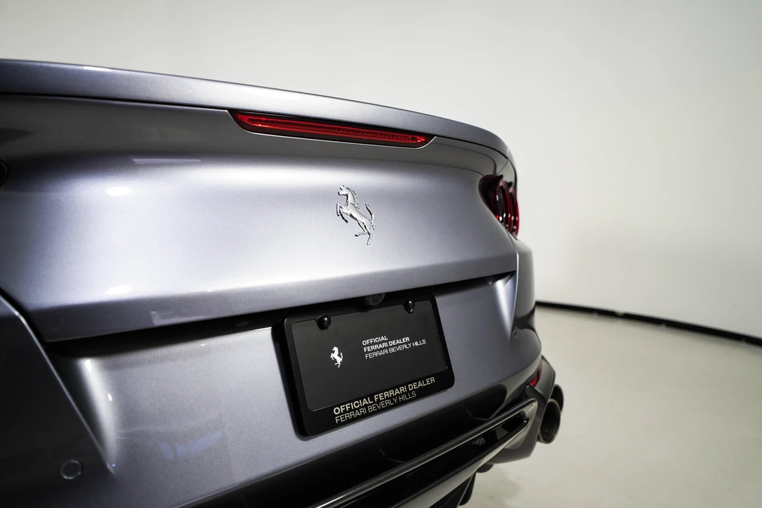 2022 Ferrari 812 GTS - Image 29 of 31