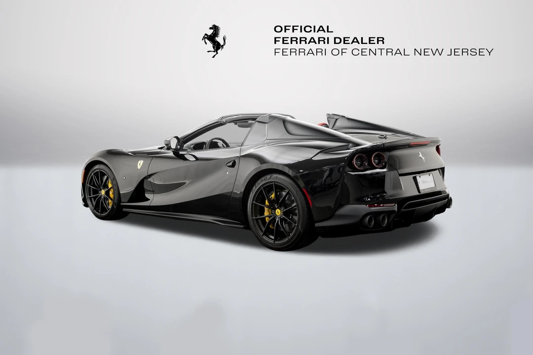 2022 Ferrari 812 GTS - Image 5 of 31