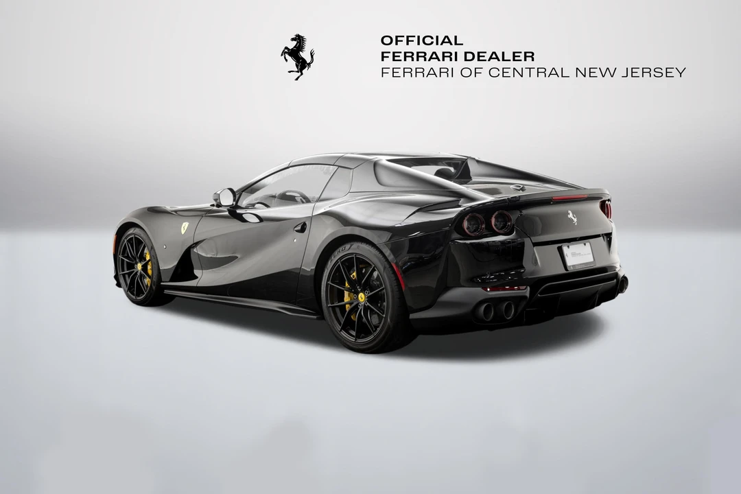 2022 Ferrari 812 GTS - Image 13 of 31