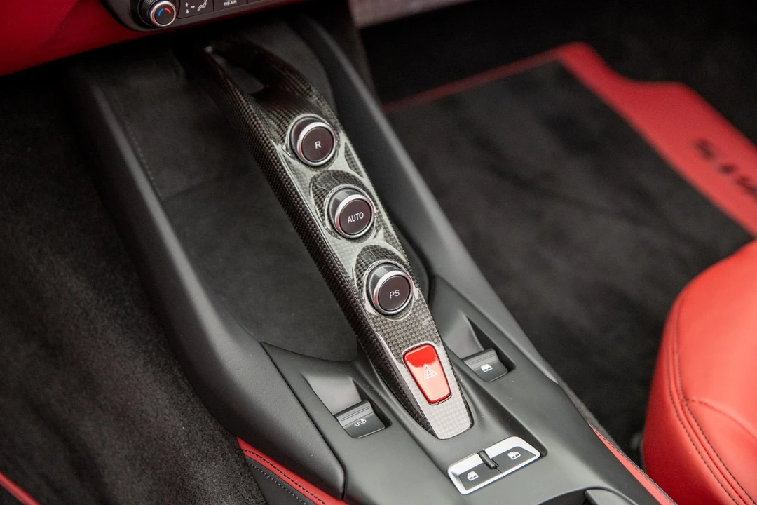 2022 Ferrari 812 GTS - Image 28 of 31
