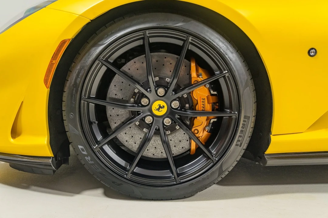 2022 Ferrari 812 GTS - Image 22 of 31