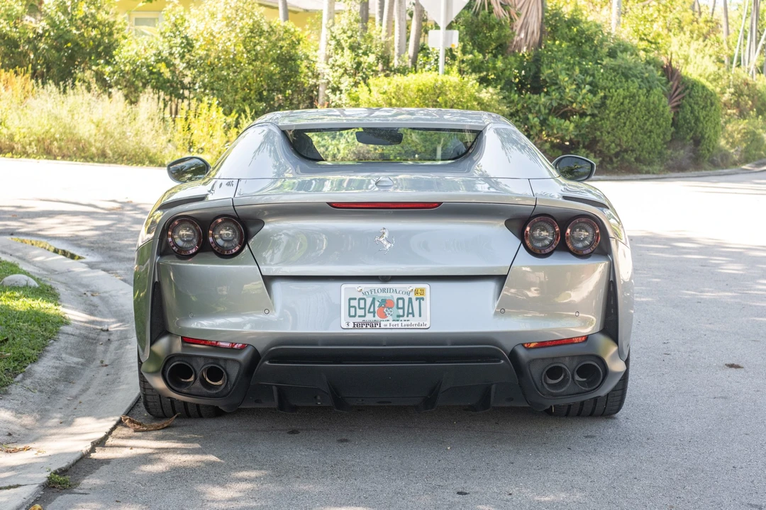 2022 Ferrari 812 GTS - Image 5 of 31