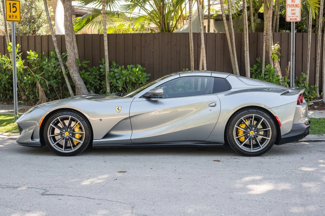 2022 Ferrari 812 GTS - Image 3 of 31