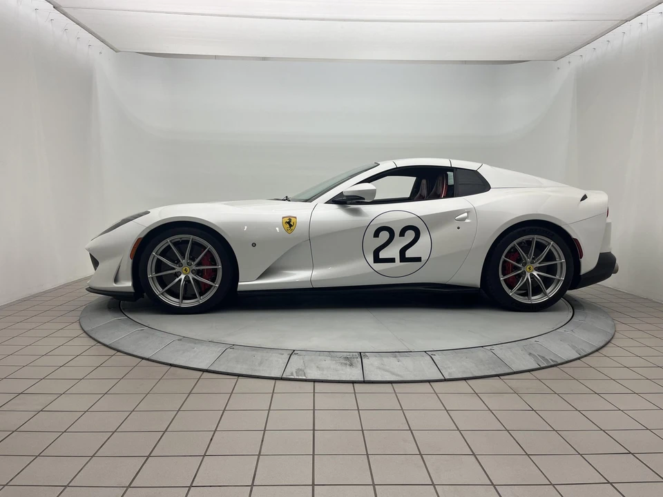 2022 Ferrari 812 GTS - Image 12 of 31