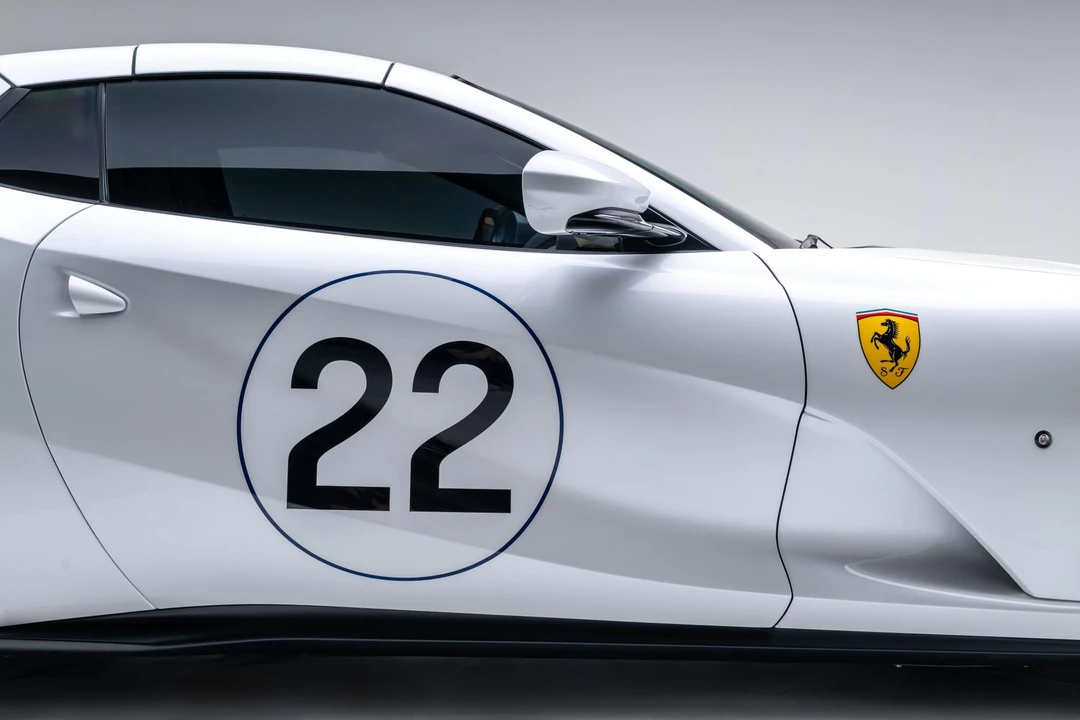 2022 Ferrari 812 GTS - Image 23 of 31