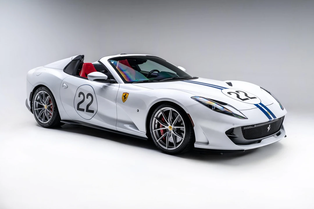 2022 Ferrari 812 GTS - Image 6 of 31