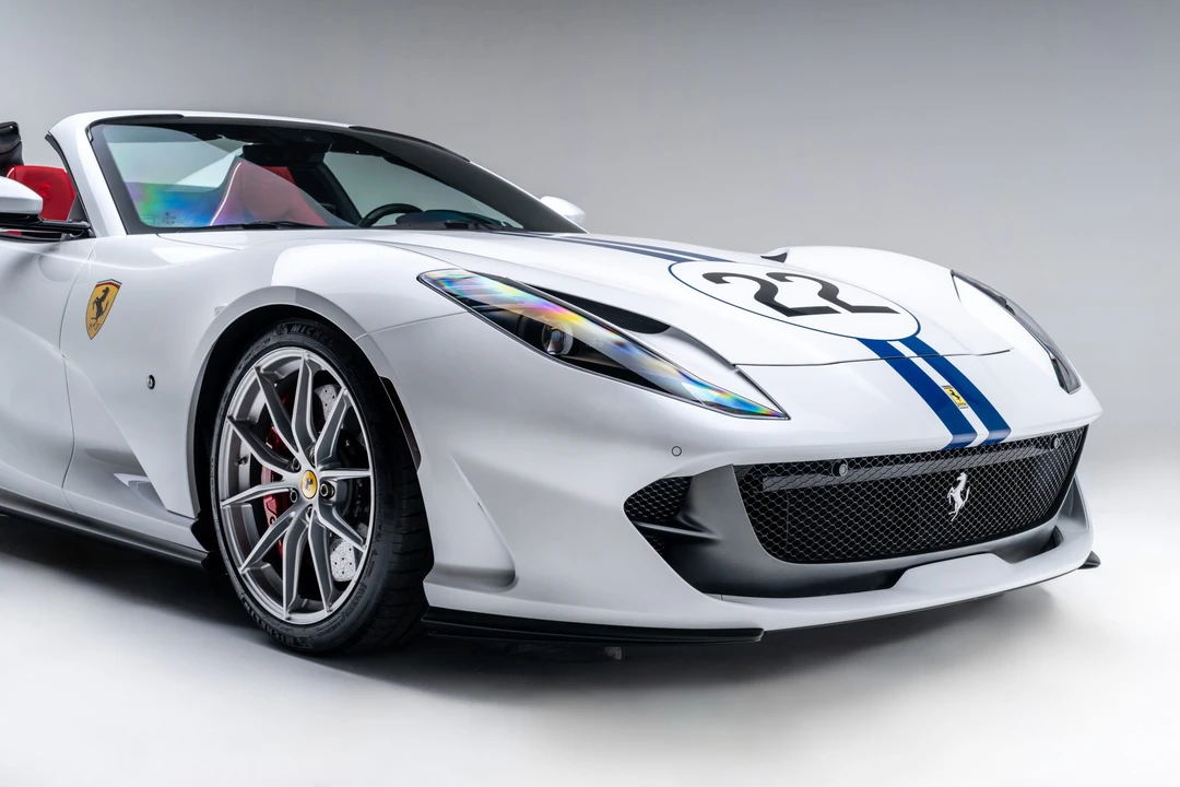 2022 Ferrari 812 GTS - Image 19 of 31