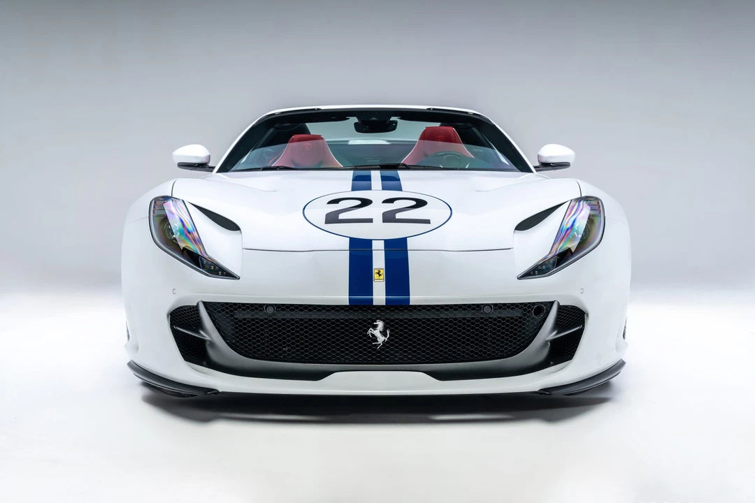 2022 Ferrari 812 GTS - Image 5 of 31